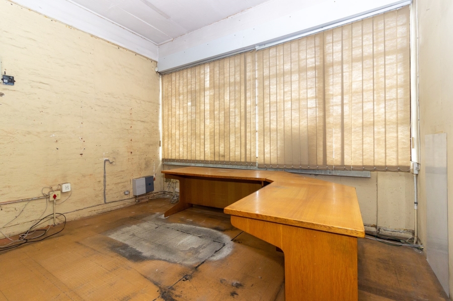 To Let commercial Property for Rent in Korsten Eastern Cape
